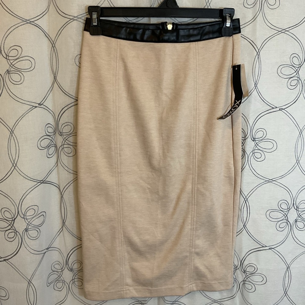 Woman's XOXO Beige With Black Waist Long Pencil Skirt Slit Size 1/2